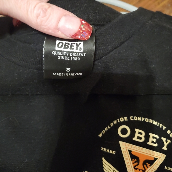 T-shirt - Picture 3 of 3